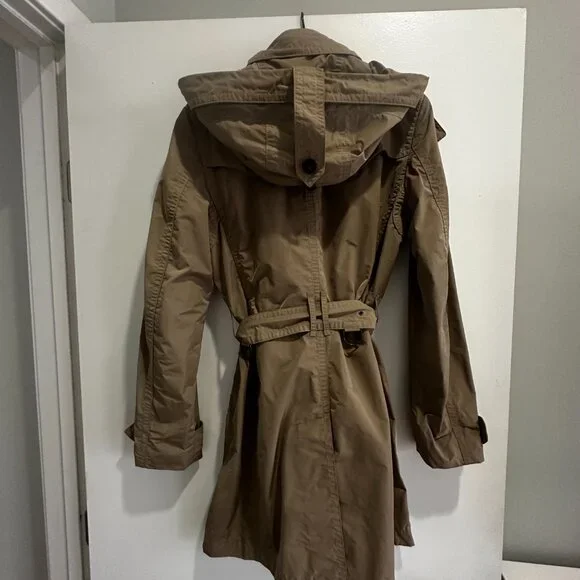 Burberry Brit Raincoat - Picture 5 of 6